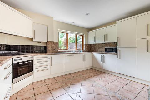 4 bedroom house to rent, Cranes Park Crescent, Surbiton