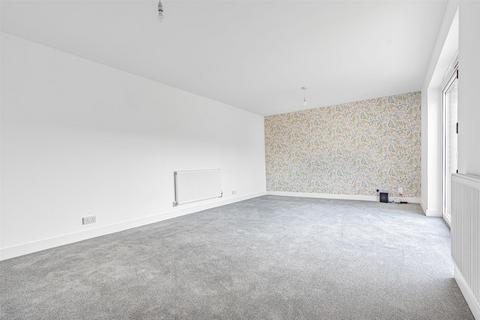 3 bedroom detached bungalow for sale, Goswell End Road, Harlington