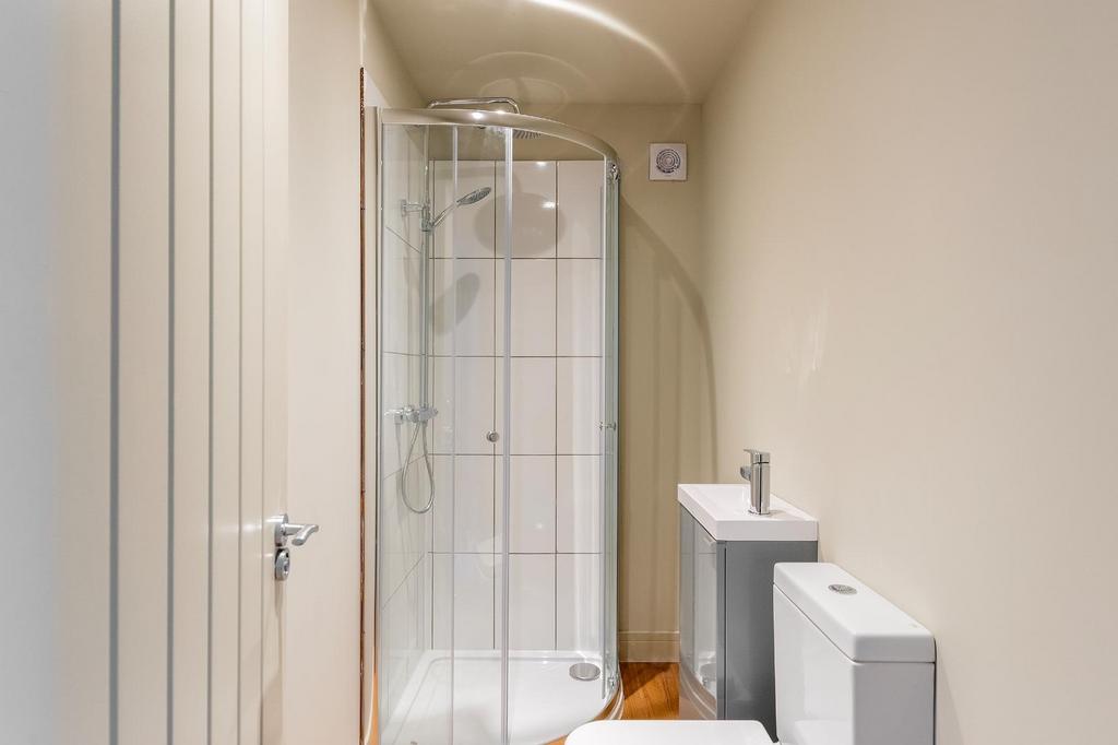 7 S6 RABN - Shower Room C.jpg