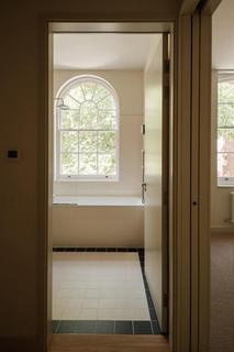 3 bedroom apartment to rent, Newcourt Street, St John's Wood, NW8