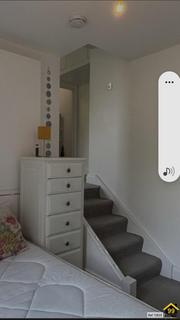 2 bedroom flat to rent, Brixton, London, hill, SW2