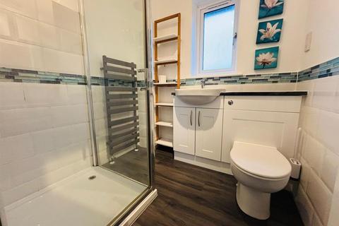 2 bedroom townhouse for sale, Suffield Close, Gildersome, Leeds