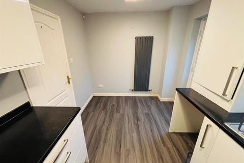 2 bedroom townhouse for sale, Suffield Close, Gildersome, Leeds