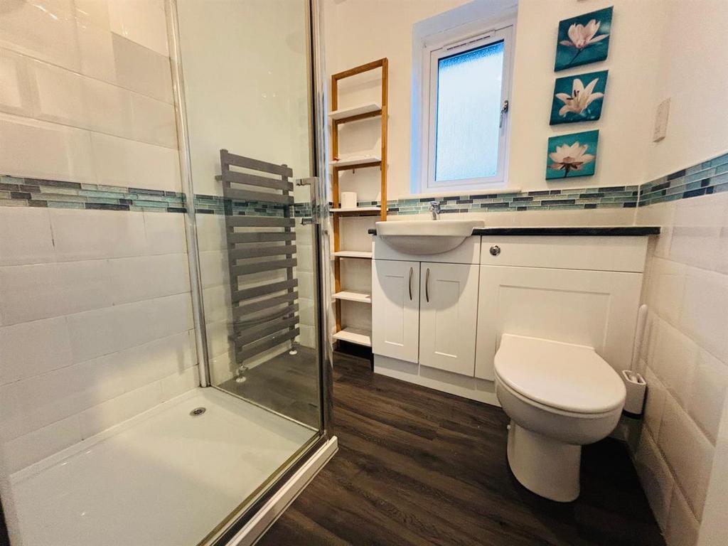 Shower Room / WC: