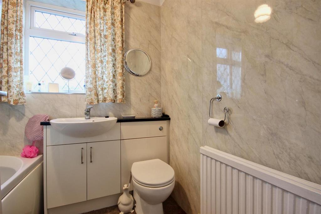 Bathroom/w.c.
