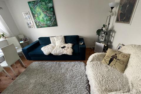 1 bedroom flat for sale, Cherry Blossom Close, London N13
