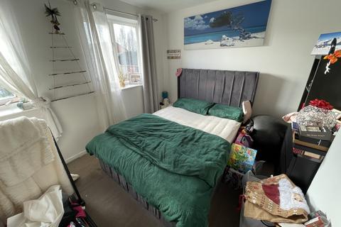 1 bedroom flat for sale, Cherry Blossom Close, London N13