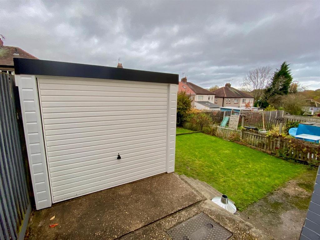 Garage.jpg