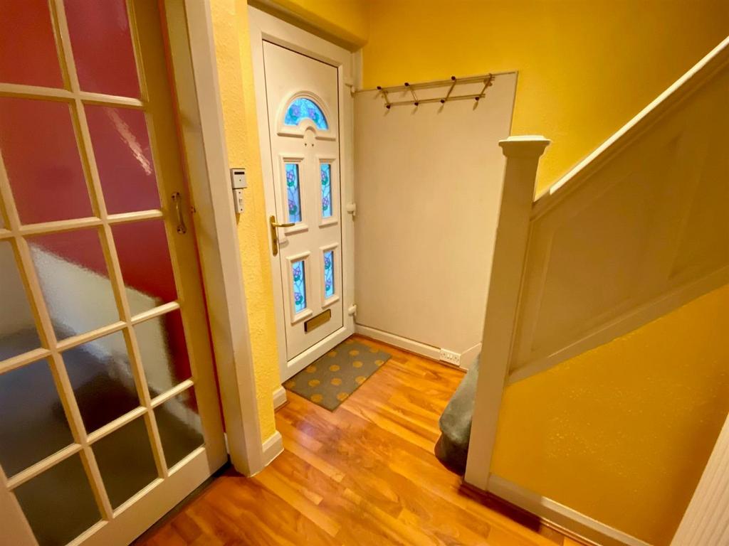 Ent hall.jpg