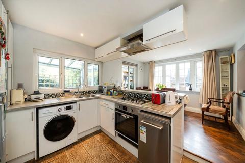 undefined, Graham Road, Mitcham CR4