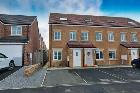 3 bedroom end of terrace house for sale, Ros Avenue, Blyth, NE24