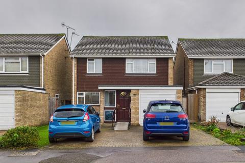4 bedroom detached house for sale, Lombardy Close, Leverstock Green, HP2