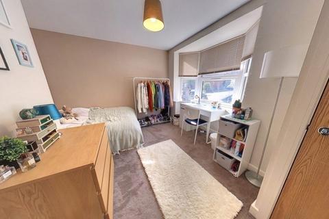 7 bedroom terraced house to rent, Heeley Road, Birmingham B29