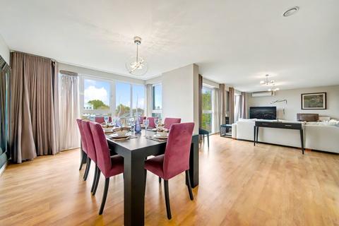 3 bedroom flat for sale, Glenthorne Road, London W6