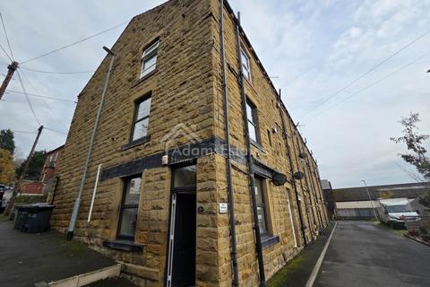 1 bedroom semi-detached house to rent, Carlinghow Hill, Batley