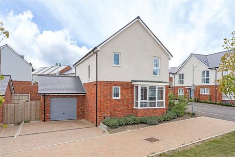 3 bedroom detached house for sale, Herald Gardens, T/Wells, TN2