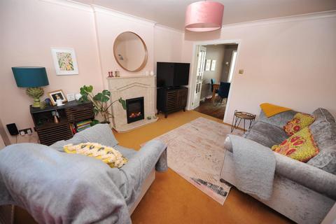 3 bedroom semi-detached house for sale, Cambrian Bar, Low Moor, Bradford BD12