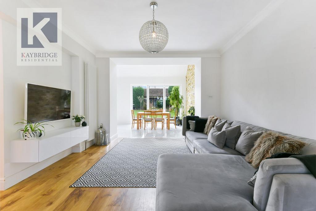 Furzedown Road, Sutton - SM2 5 QE