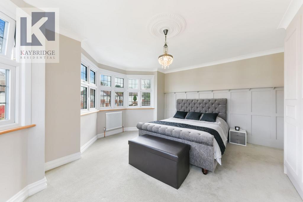 Furzedown Road, Sutton - SM2 5 QE
