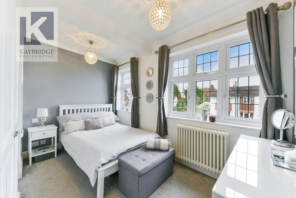Furzedown Road, Sutton - SM2 5 QE