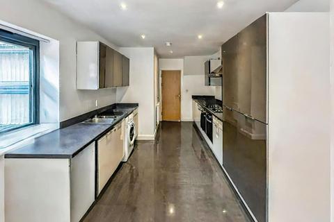 1 bedroom in a house share to rent, Monthermer Road, Cathays, CF24