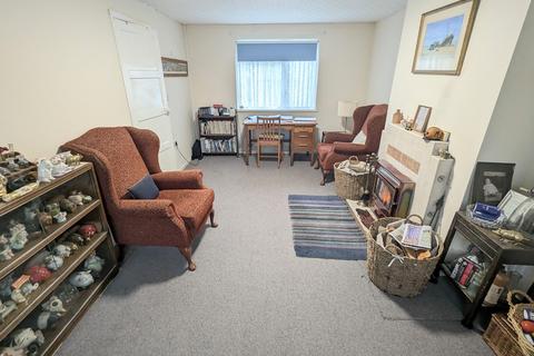 2 bedroom semi-detached house for sale, Bron Yr Ynn, Drefach, Llanelli, Carmarthenshire.