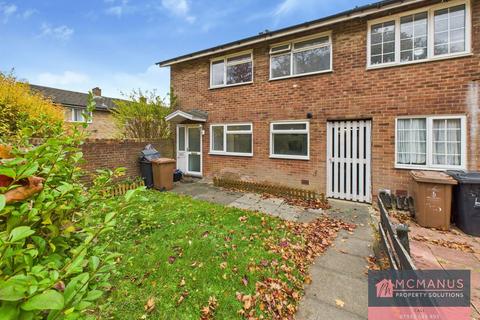 3 bedroom end of terrace house for sale, Chells Way, Stevenage SG2