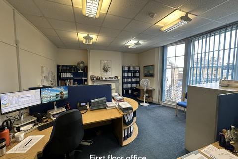 Office for sale, 17 Market Square Crewkerne TA18 7LG