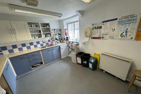 Office for sale, Market Sq Crewkerne TA18 7LH
