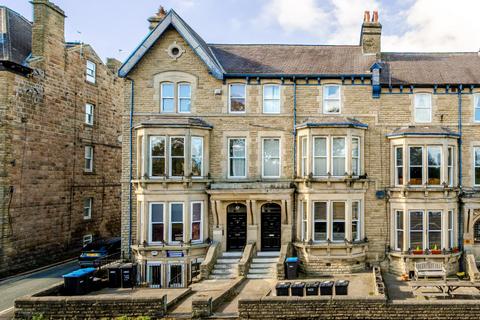 undefined, East Parade, Harrogate, North Yorkshire, HG1