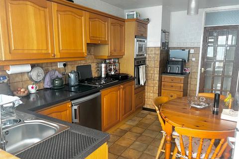 3 bedroom detached bungalow for sale, Holbury, Southampton, Hampshire, SO45