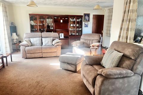 3 bedroom detached bungalow for sale, Holbury, Southampton, Hampshire, SO45