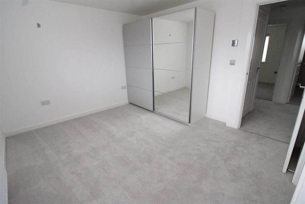 Master Bedroom.JPG