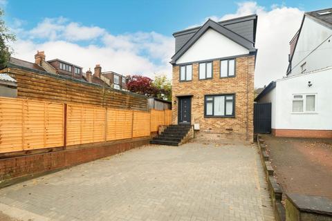 Torrington Gardens, London N11