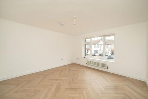 undefined, Torrington Gardens, London N11