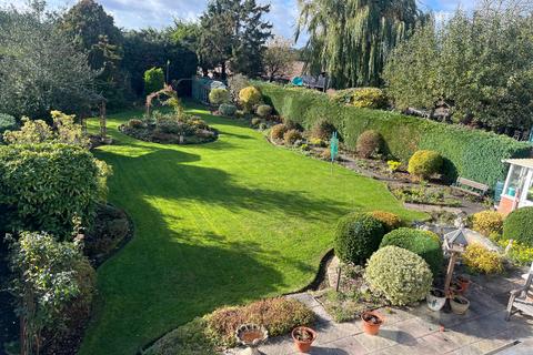 4 bedroom detached bungalow for sale, Victoria Road, Bidford-on-Avon,  Alcester, B50