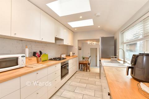 4 bedroom semi-detached house for sale, Woodside Road, Tonbridge, Kent