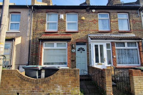 Cecil Road, Gravesend DA11
