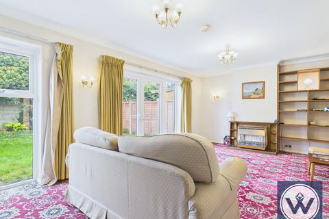 undefined, Botwell Common Road, Hayes, UB3 1JA