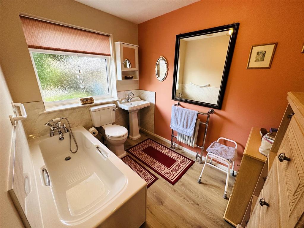Ensuite .jpg
