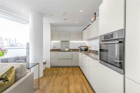 3 bedroom flat to rent, Harrison Walk, London SE10