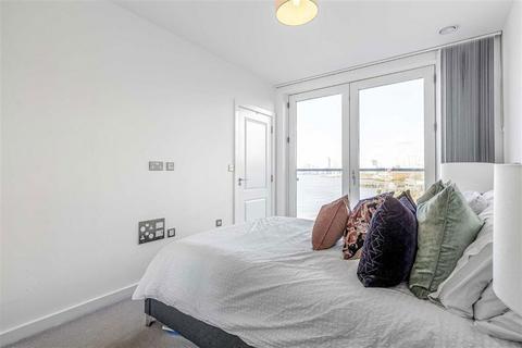 3 bedroom flat to rent, Harrison Walk, London SE10