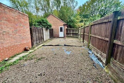 4 bedroom terraced house for sale, Staples Drive, Coalville, LE67