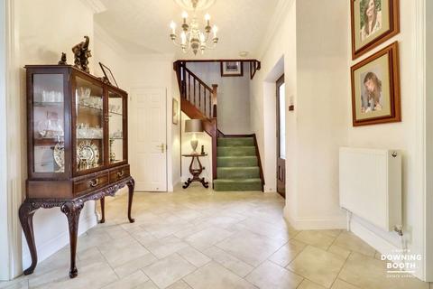 5 bedroom detached house for sale, Westfields Road, Rugeley WS15