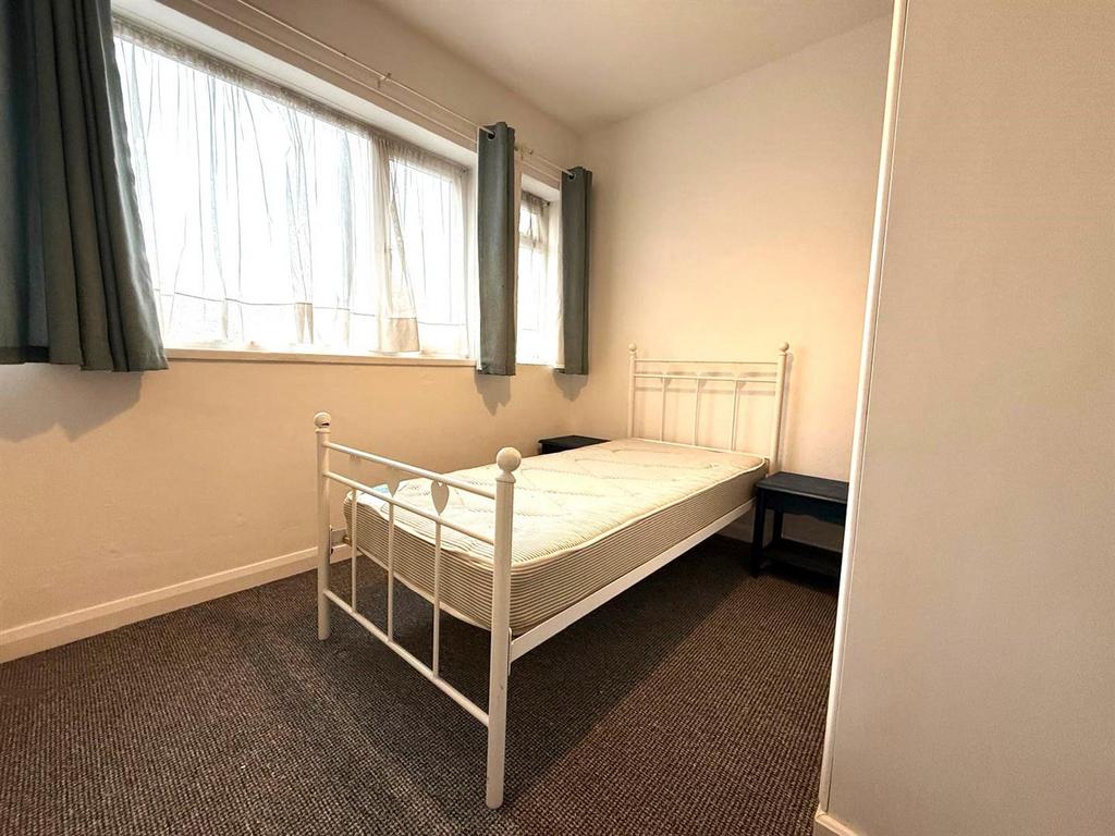 Bedroom.jpg