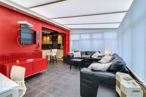 5 bedroom semi-detached house for sale, Manor Way, Chingford