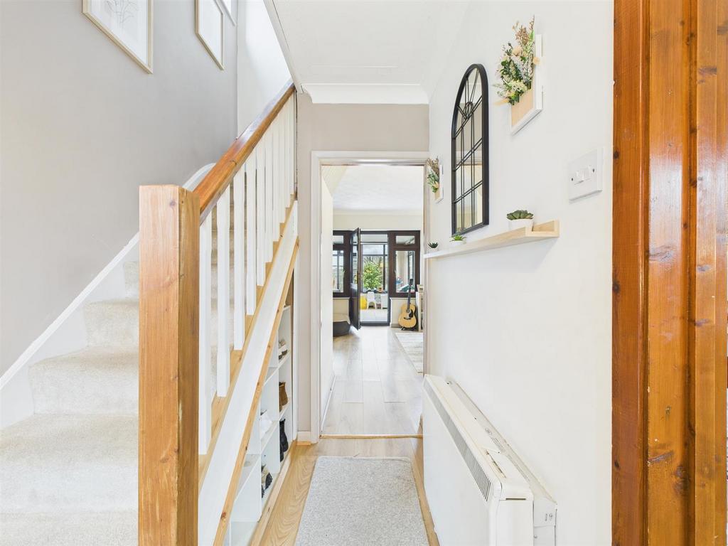 CAM05474 G0-PR0038-STILL003.jpg