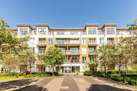 undefined, Melliss Avenue, Kew, Richmond, TW9