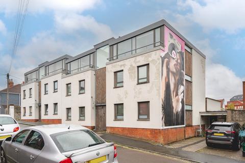 2 bedroom flat for sale, Bedminster, Bristol BS3