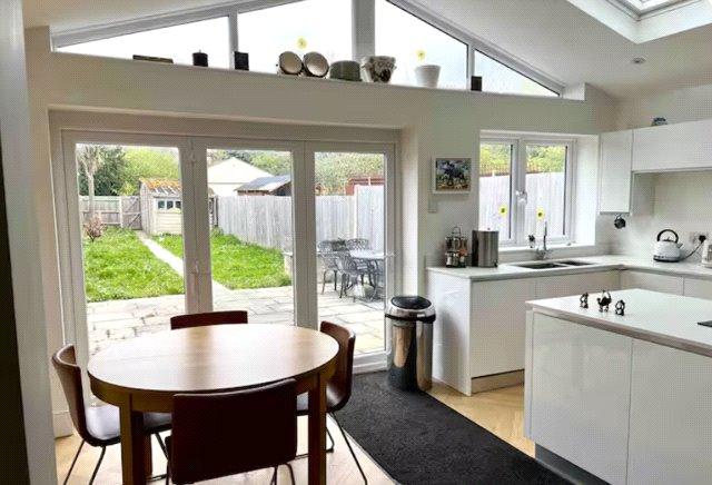 Kitchen/Reception